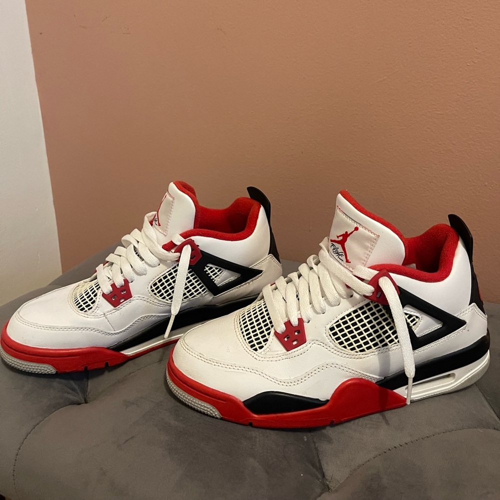 Jordan 4 Retro Fire Red (2020)